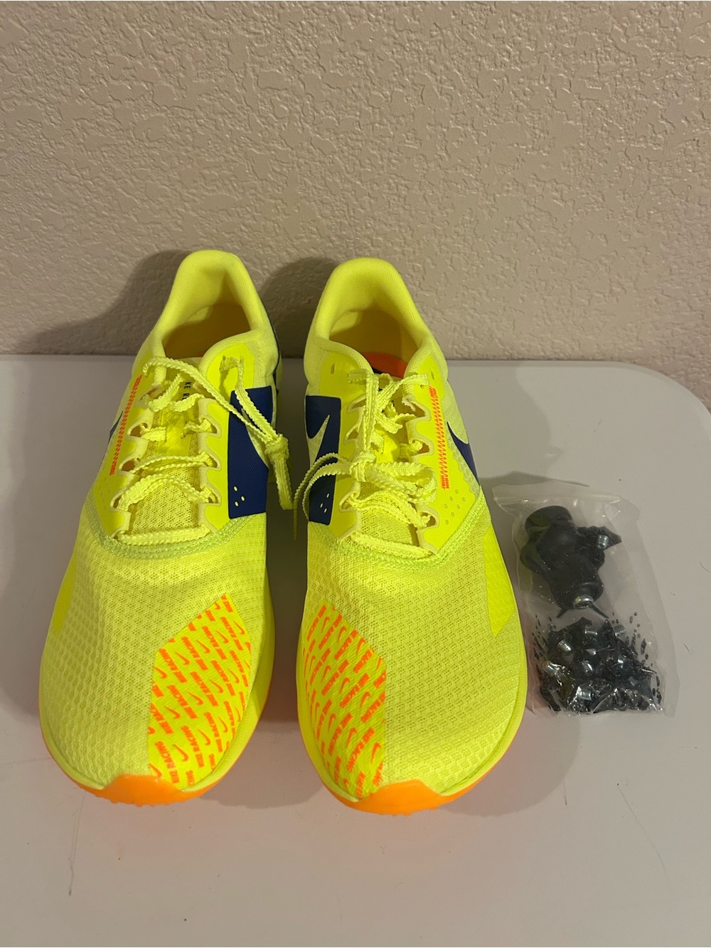 Nike Rival XC 6 Cross Country Spikes Volt Color Mens Size 10.5 DX7999-701. New